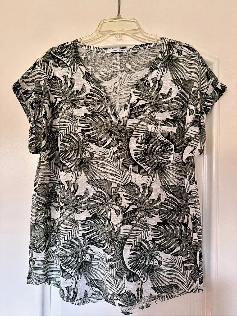 Notations Tropical Leaf Print Short Sleeve Tunic Size XL Green & White